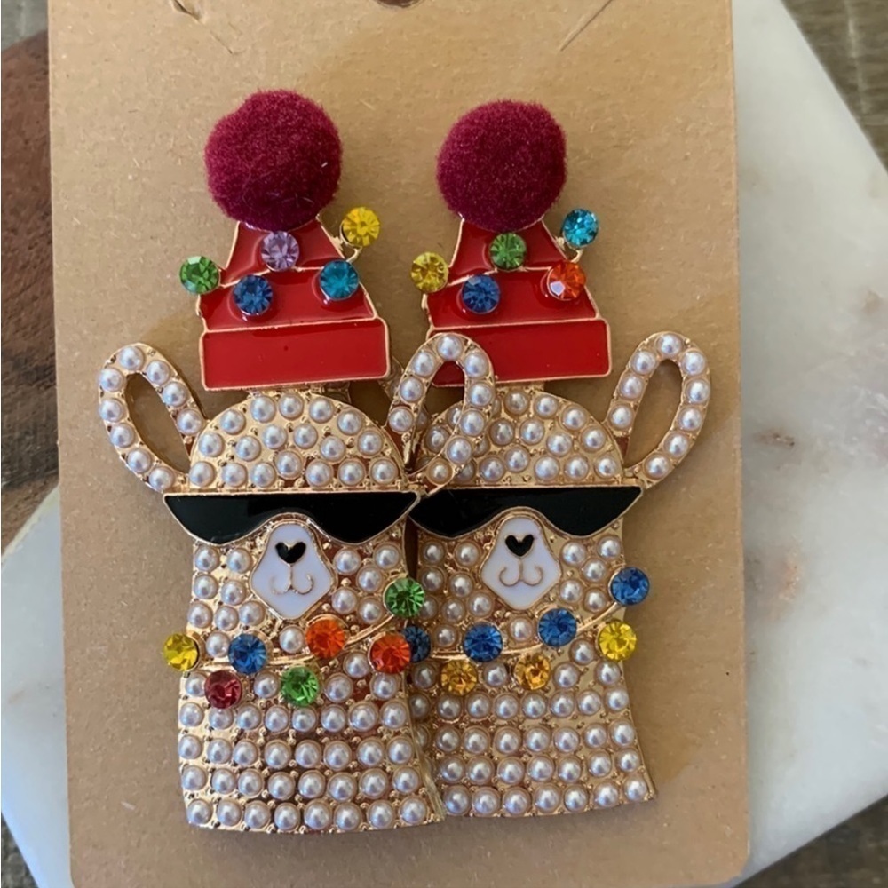 NWT Christmas Llama Pom Pom Christmas Holiday Earrings